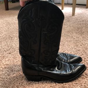 Black Justin Cowboy boots size 8D